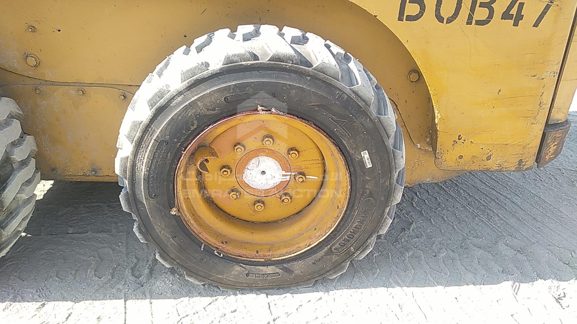 2015 CATERPILLAR 216 VIN: CAT0216BCPWK00534