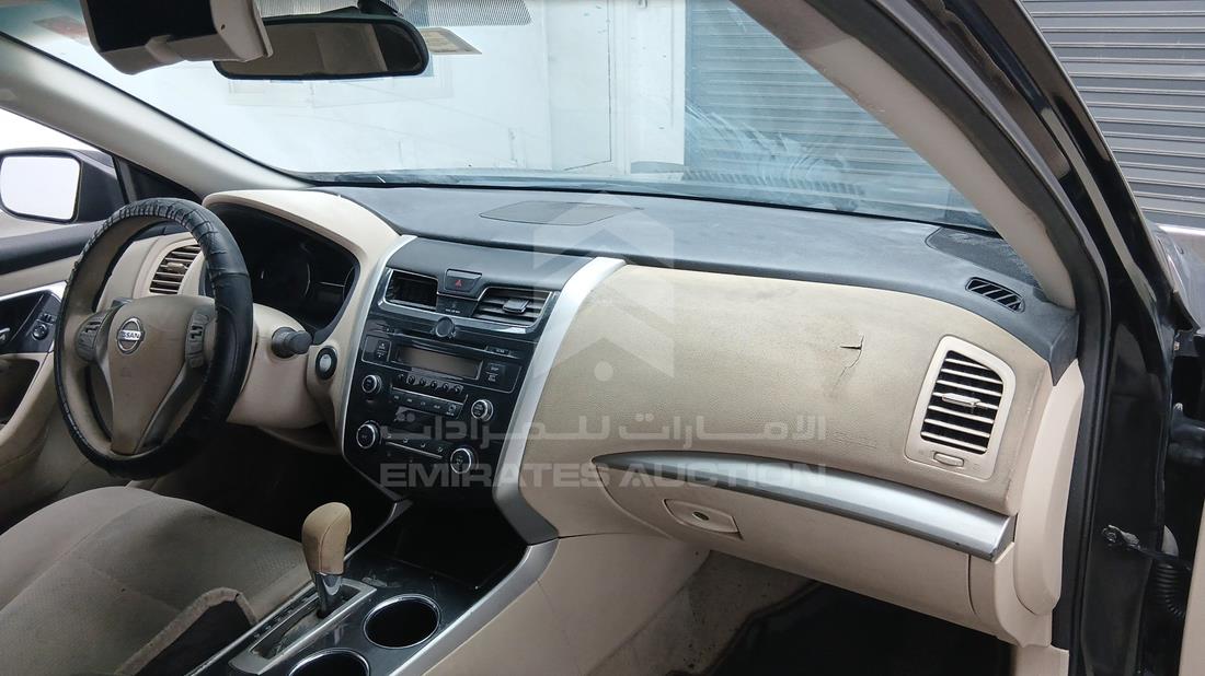 نيسان التيما 2014 — زاوية واجهة الراكب الأمامي الأيمن — صورة 23