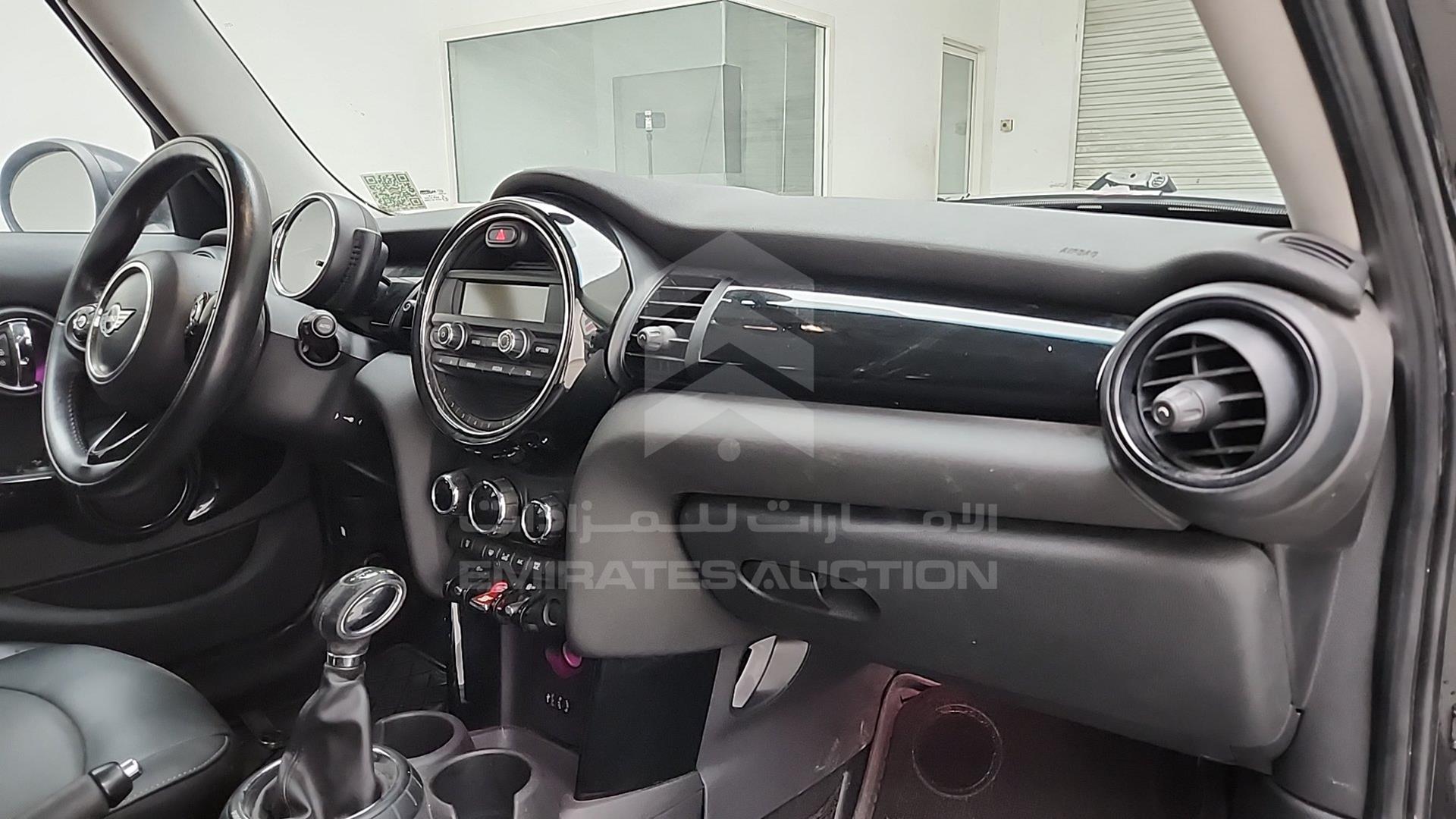 2015 MINI COOPER VIN: WMWXS5C53FT827279