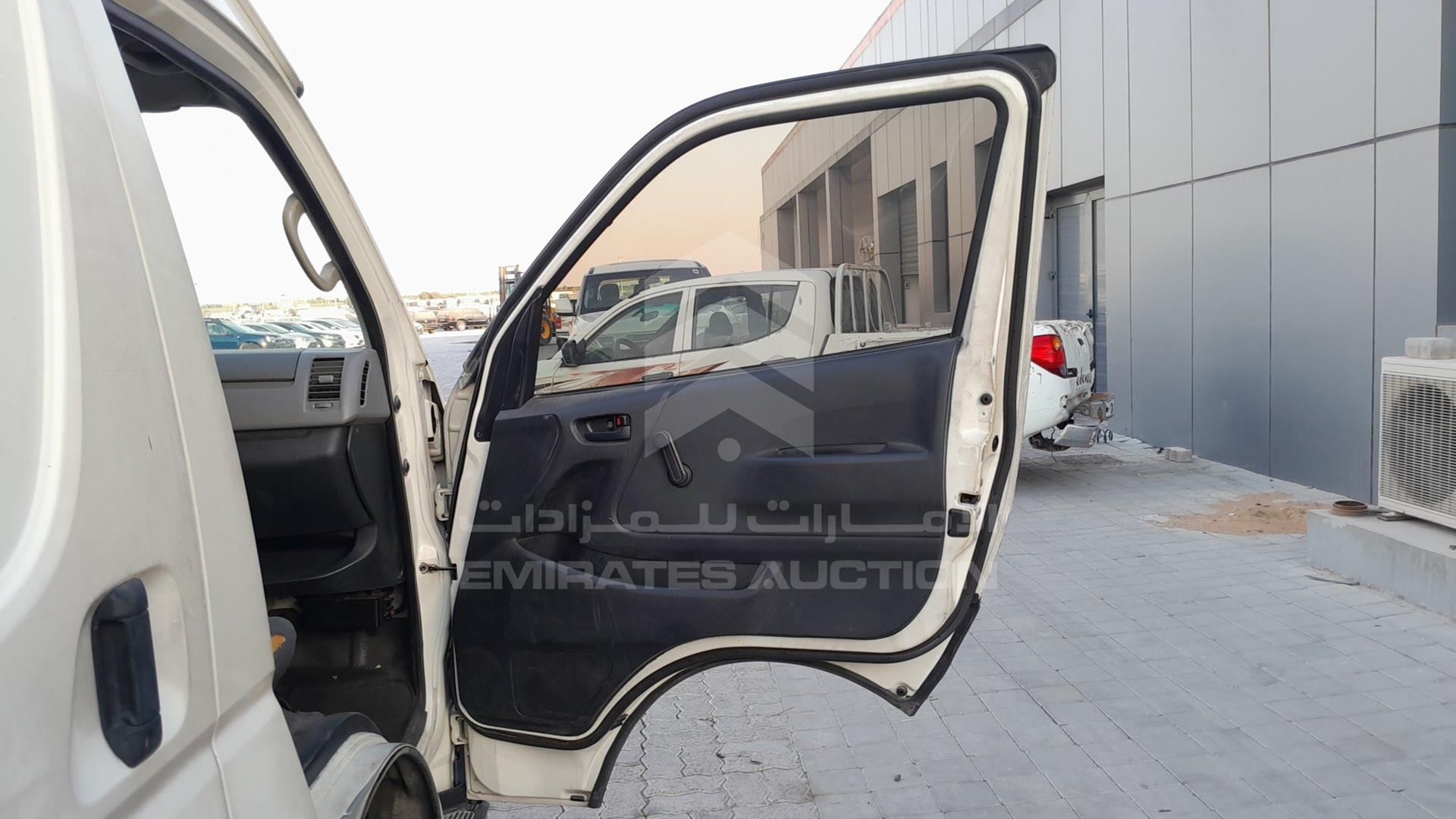 2013 TOYOTA HIACE VIN: JTFPX22P8D0041571