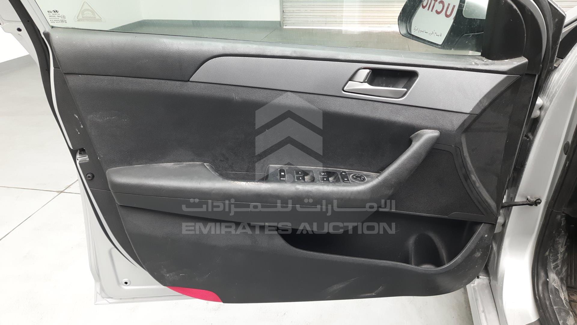 2019 HYUNDAI SONATA VIN: KMHE24130KA093014
