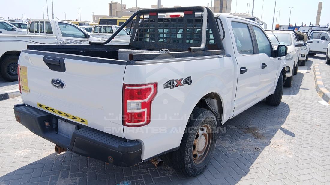 فورد اف 150 2019 — الزاوية الخلفية اليمنى — صورة 9