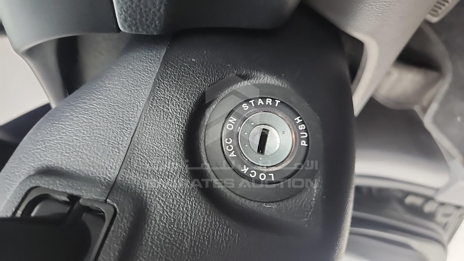 2018 HYUNDAI H1 VIN: KMJWA37R7JU974303