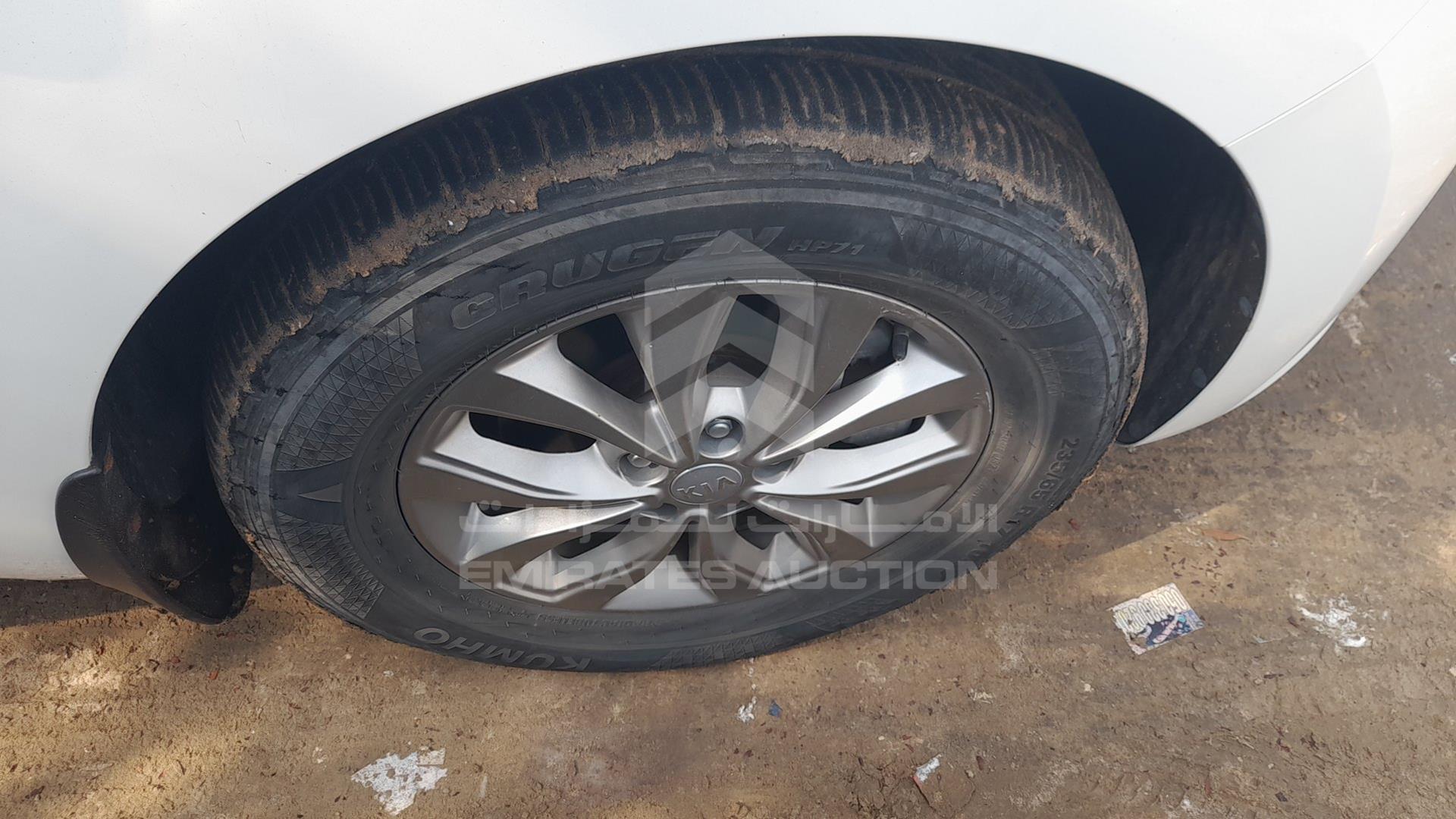 2020 KIA CARNIVAL VIN: KNAMB8122L6645483