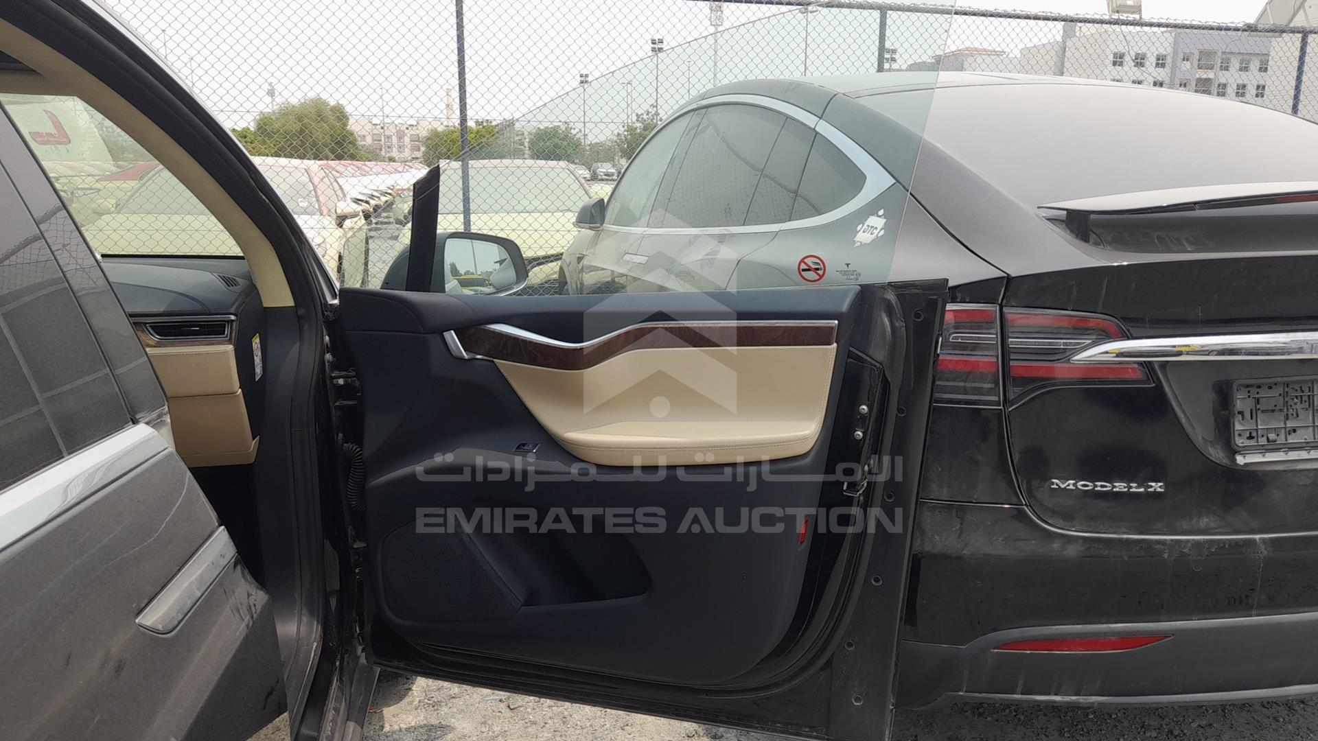 2017 TESLA MODEL X VIN: 5YJXCCE2XHF056526