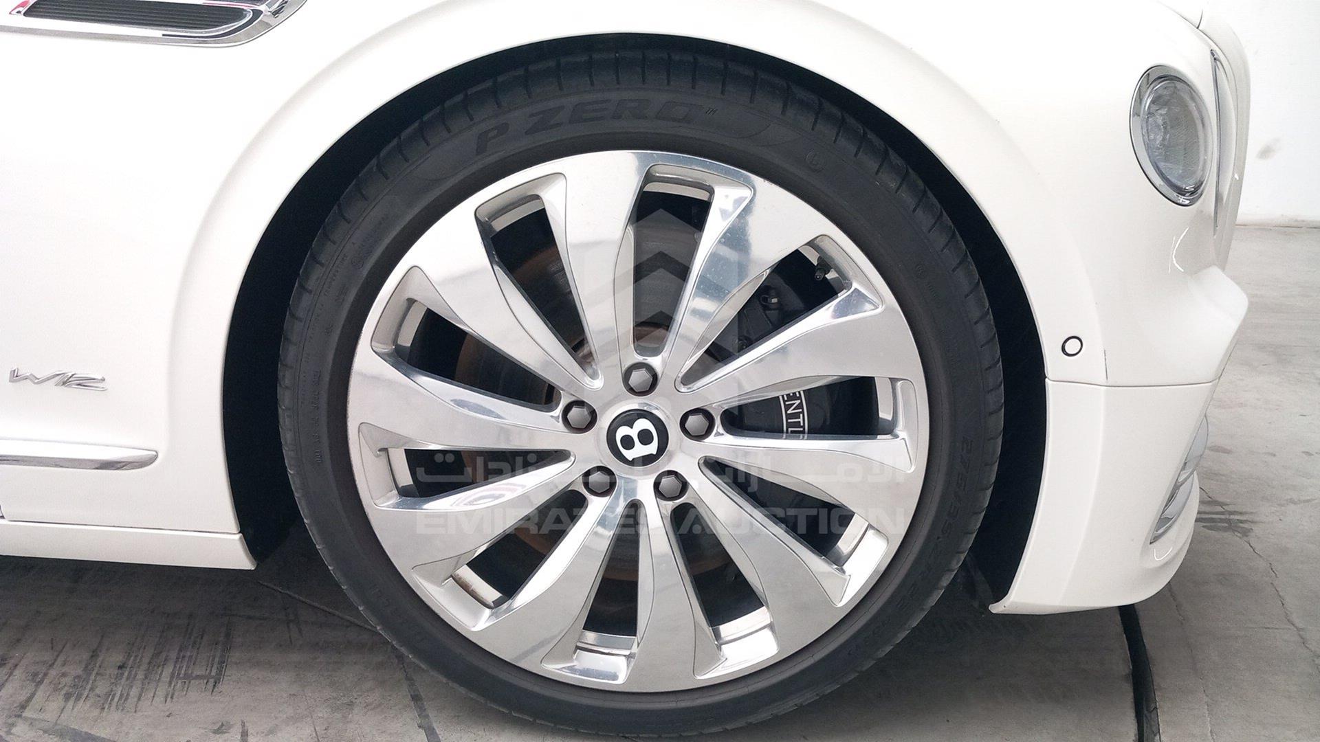 2020 BENTLEY FLYING SPUR VIN: 5CBBA5ZG1LC083849