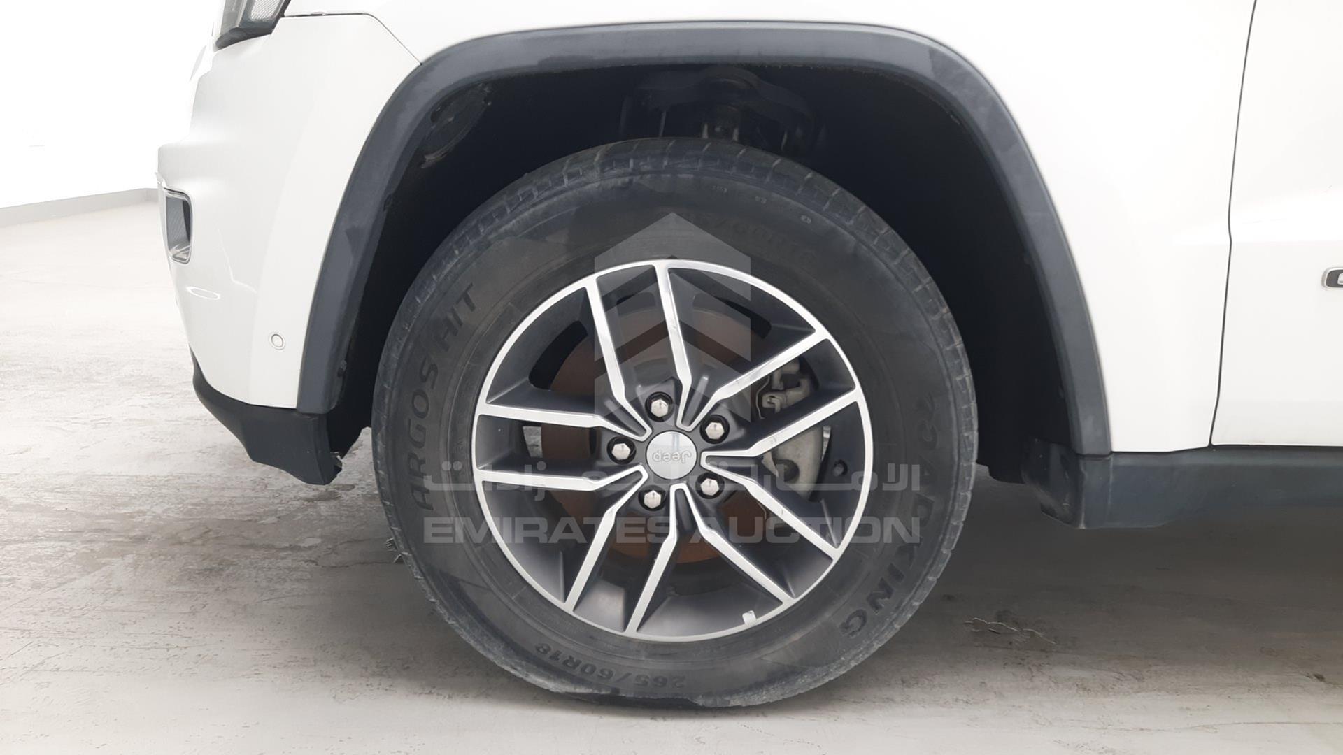 2017 JEEP GRAND CHEROKEE VIN: 1C4RJFBG5HC614148