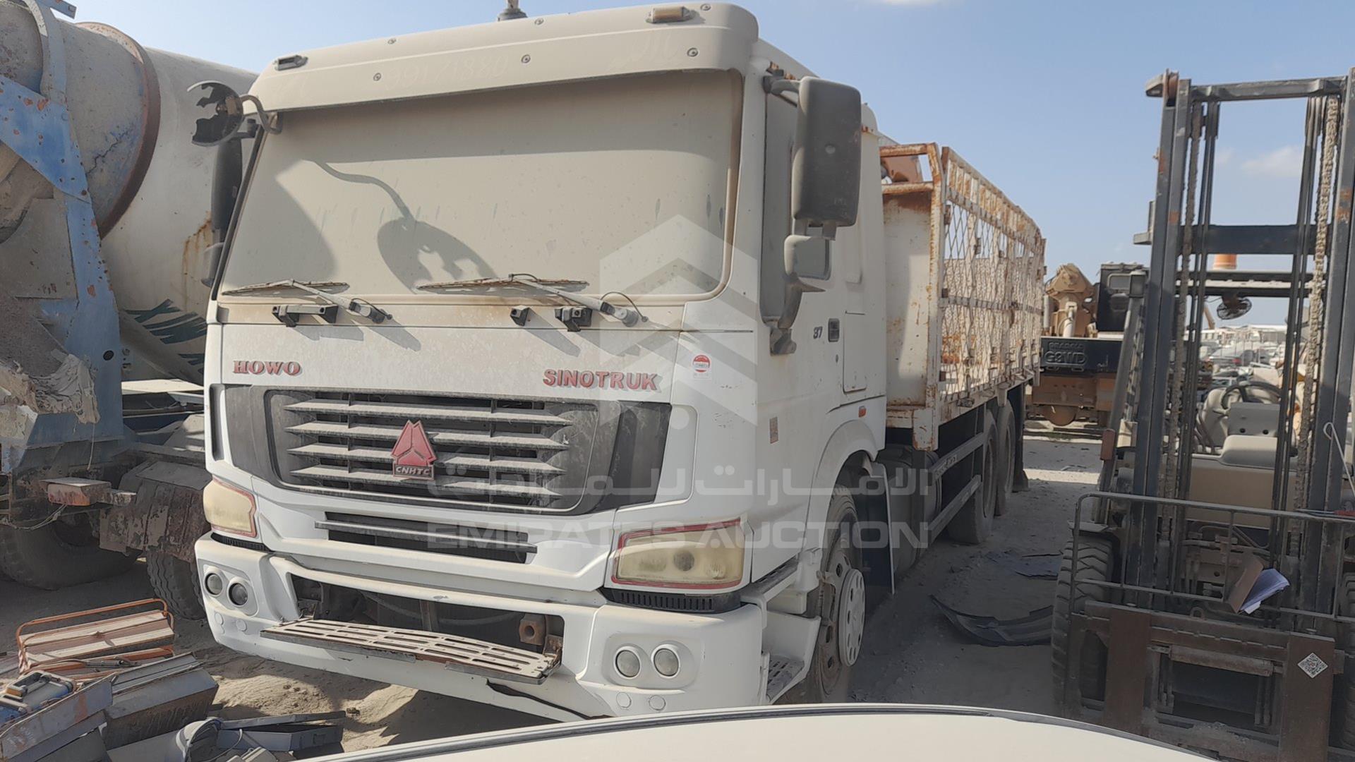 2014 SINO TRUCK HOWO 7 VIN: LZZ5BLSF2DN835383