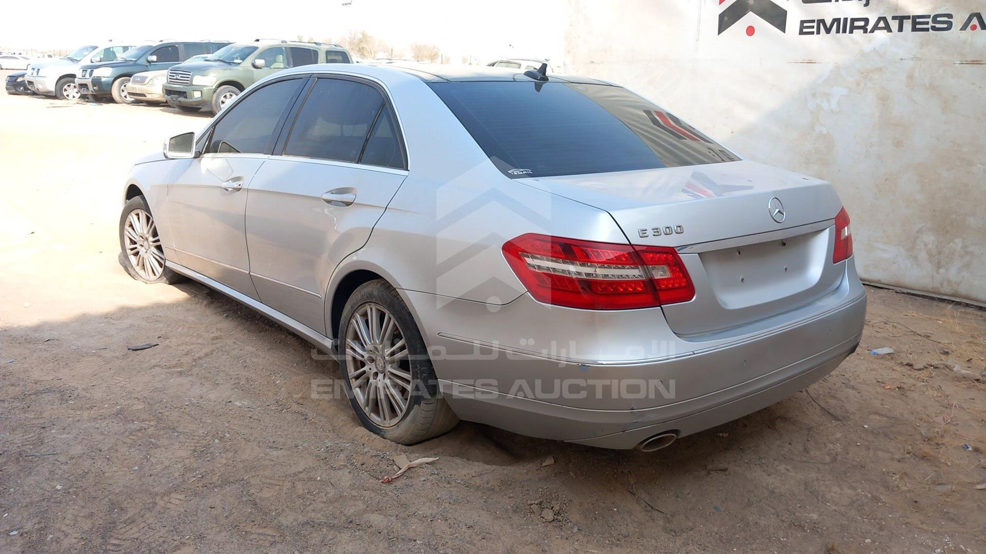 2012 MERCEDES E 300 VIN: WDDHF5DB2CA573075