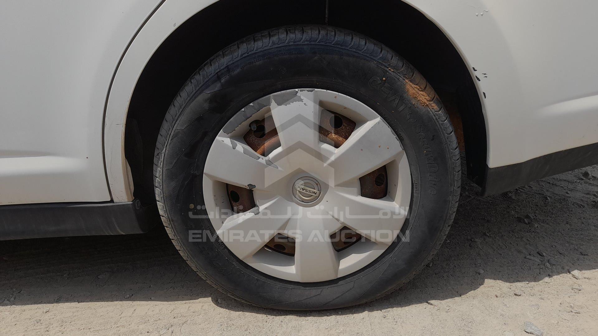 2011 NISSAN TIIDA VIN: 3N1BC1A69BK198472