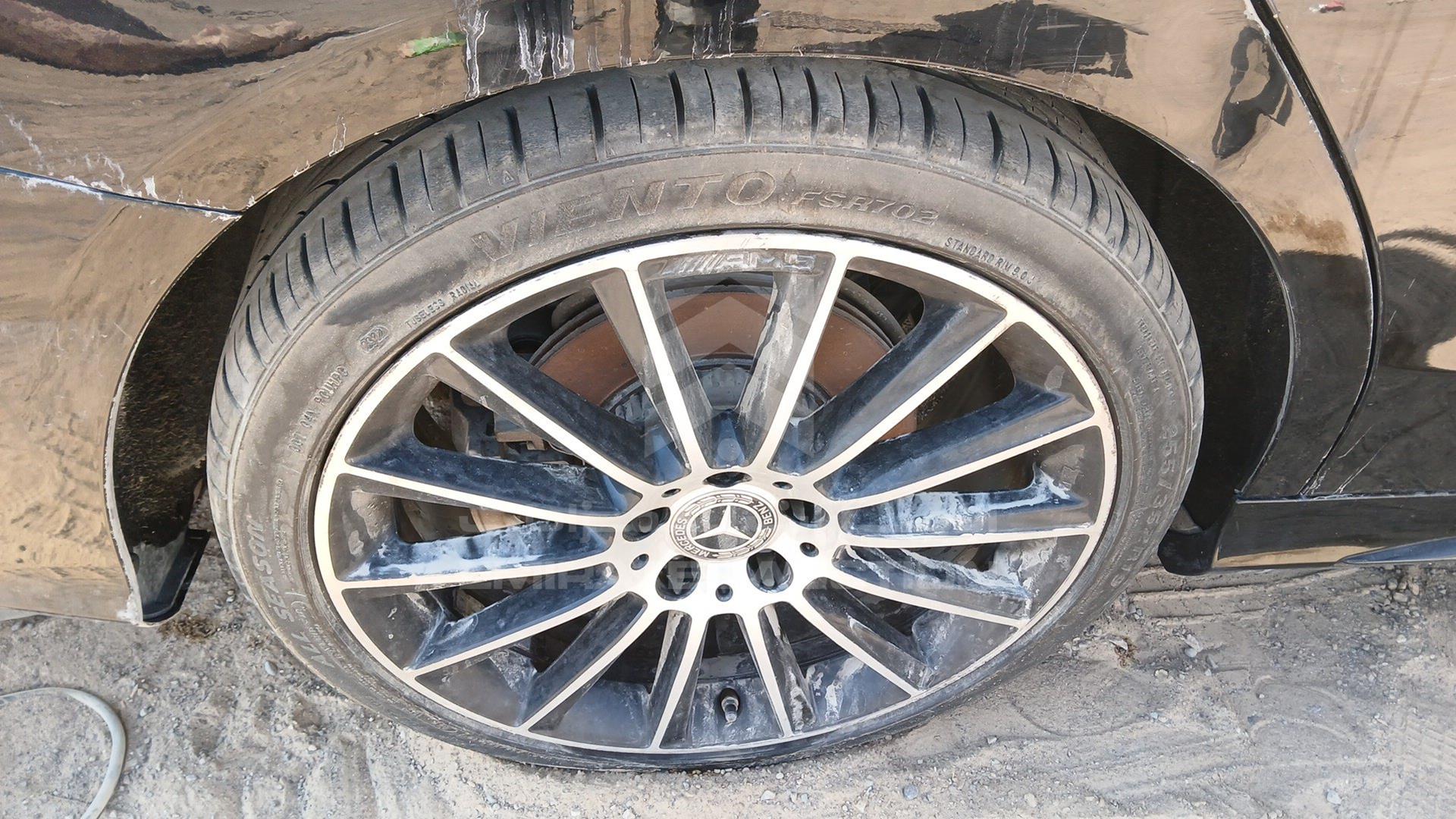 2019 MERCEDES C 300 VIN: 55SWF8DB6KU298088