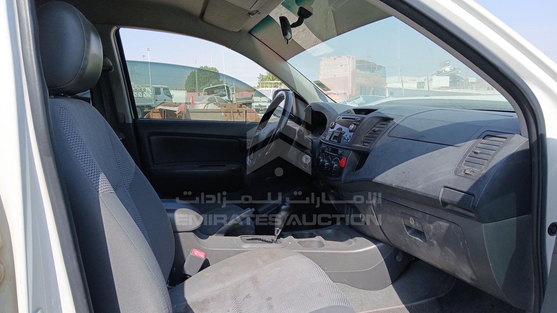 2015 TOYOTA HILUX VIN: MR0EX12G1F2353265
