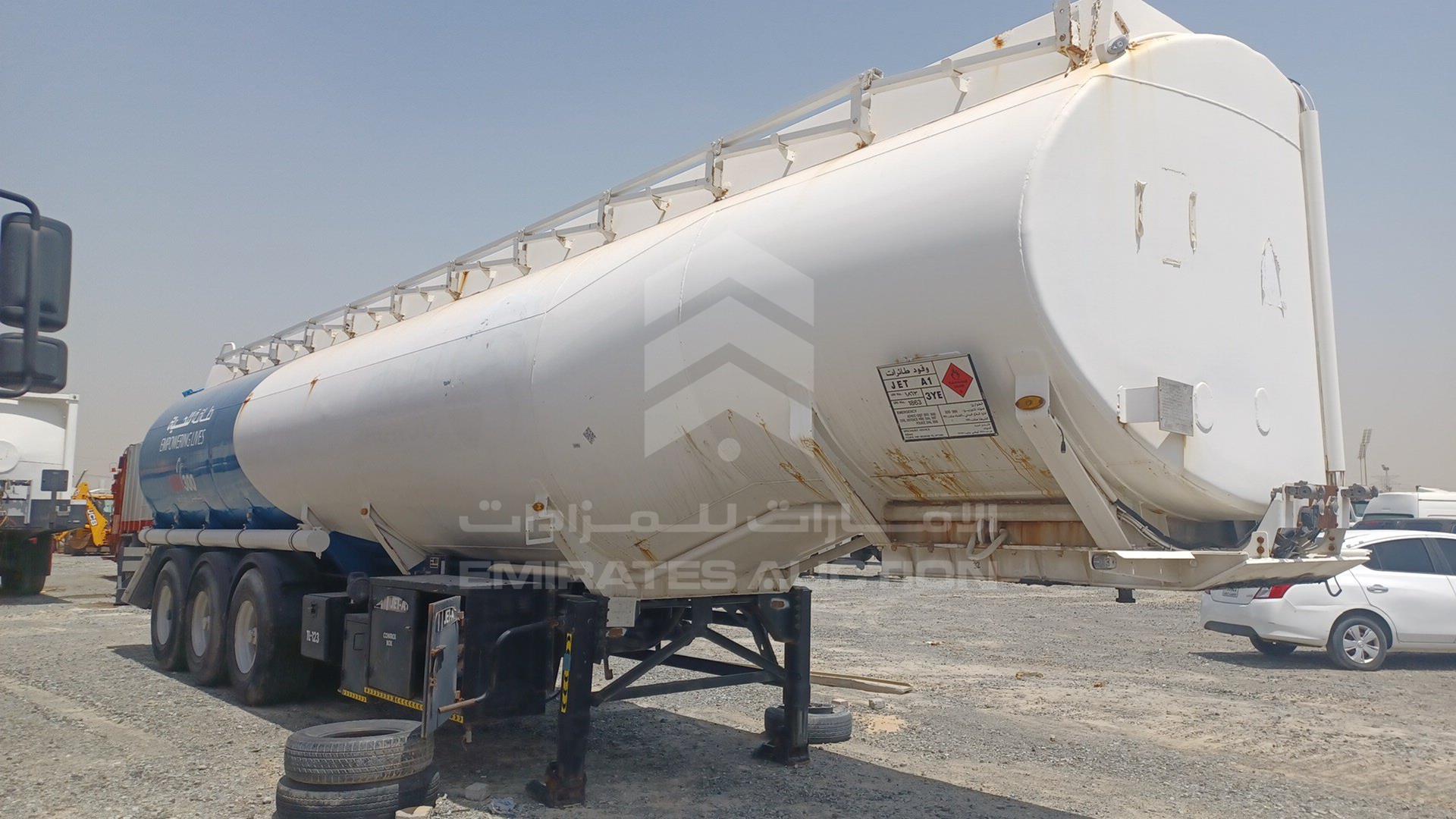 2011 TRAILER --- VIN: UAE3S0111A007586