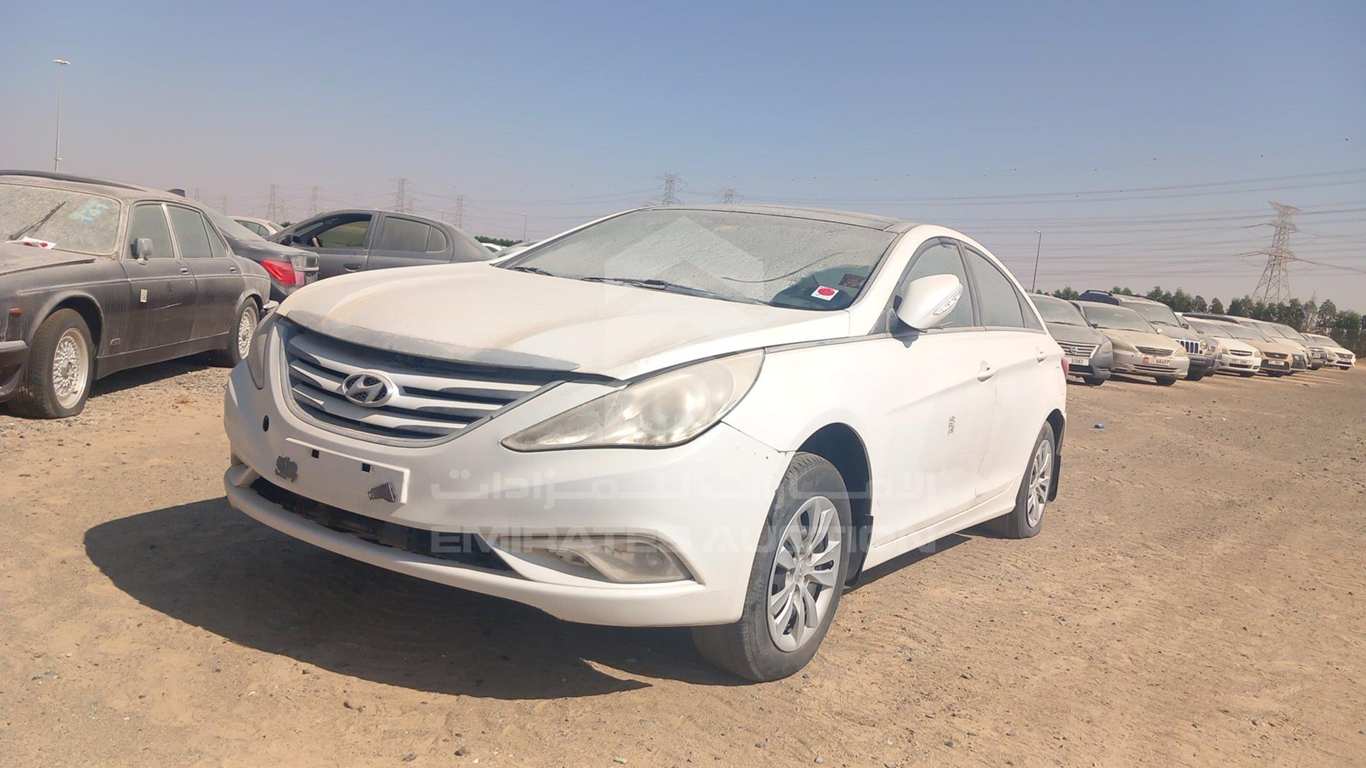 2014 HYUNDAI SONATA VIN: KMHEB41C5EA618234