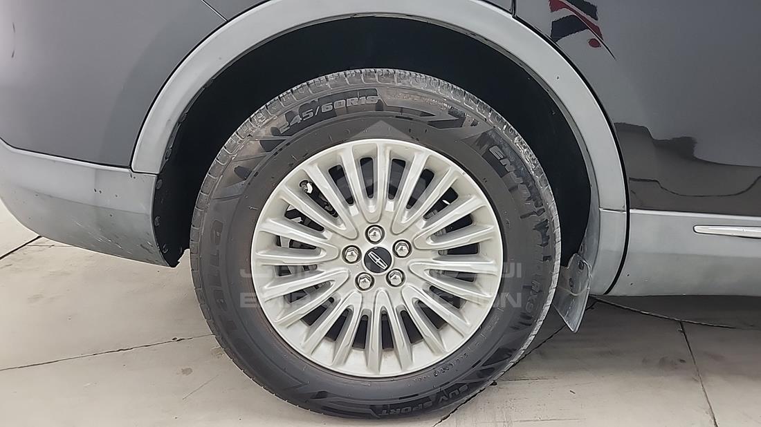 2019 Lincoln Nautilus — Rear Right Tyre — Photo 35
