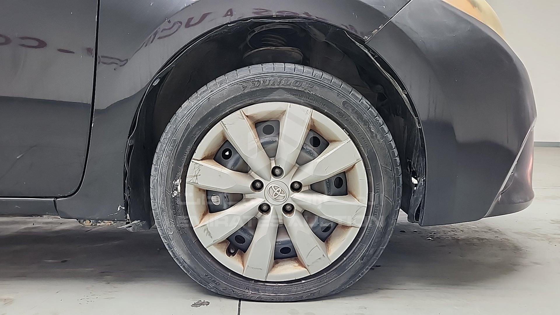 2015 TOYOTA COROLLA VIN: 2T1BURHE8FC426258