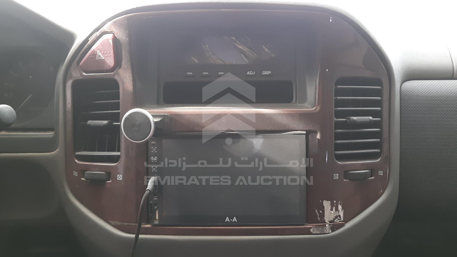 2006 MITSUBISHI PAJERO VIN: JMYLRV73W6J706265