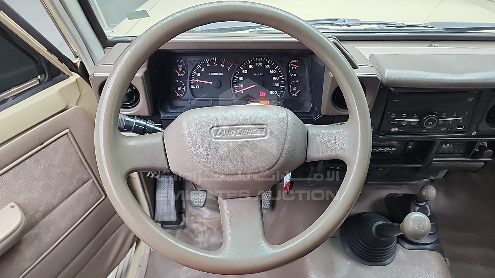 2008 TOYOTA LAND CRUISER VIN: JTFLJ73J186040241