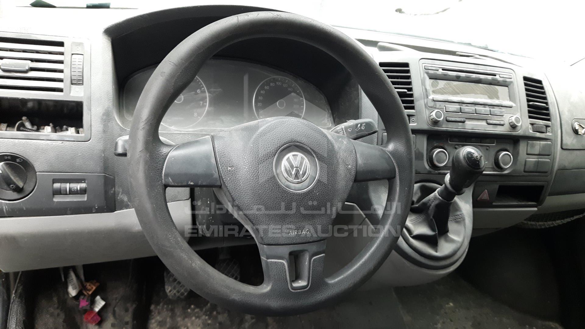 2015 VOLKSWAGEN --- VIN: WV1DBZSV4FH001001