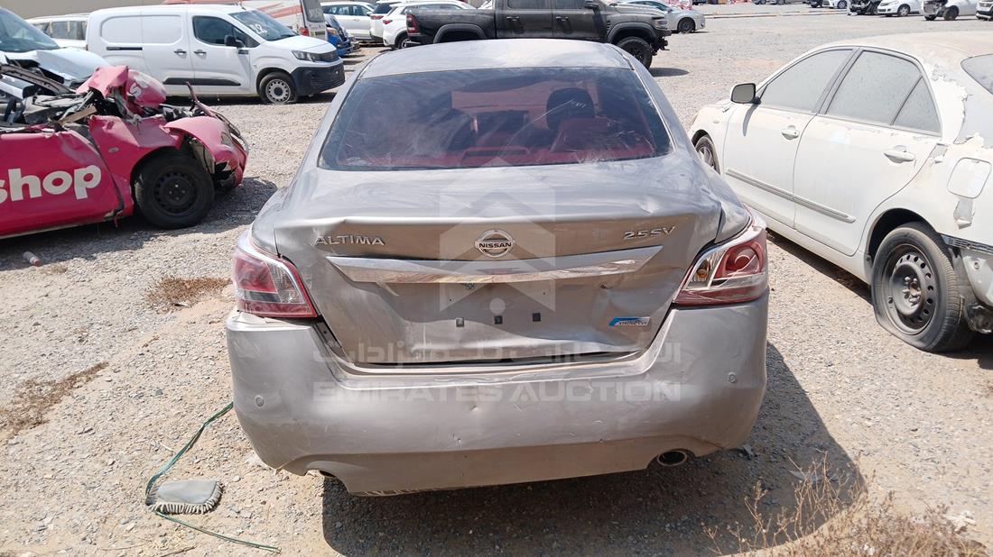 2013 Nissan Altima — Rear View — Photo 7