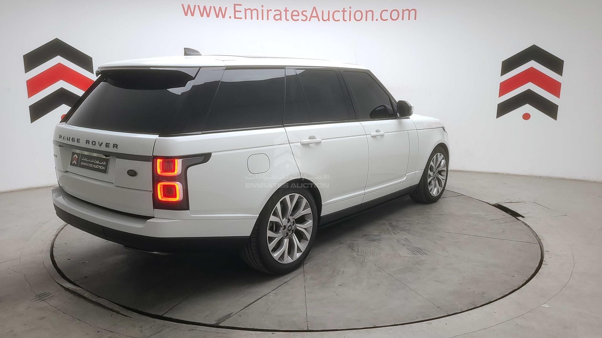 2018 RANGE ROVER HSE VIN: SALGA2BV9JA389502