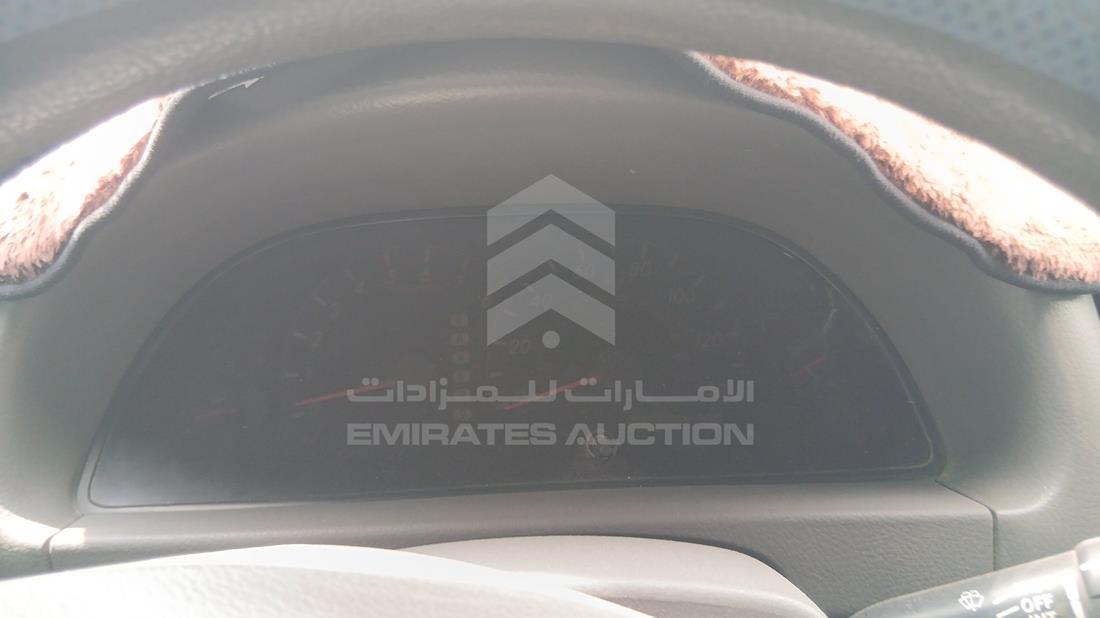 2005 Toyota Camry — Speedometer & RPM Gauges — Photo 13