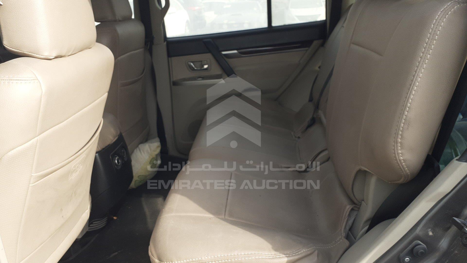JMYLRV95WDJ708656 - 2013 Mitsubishi Pajero - #351548