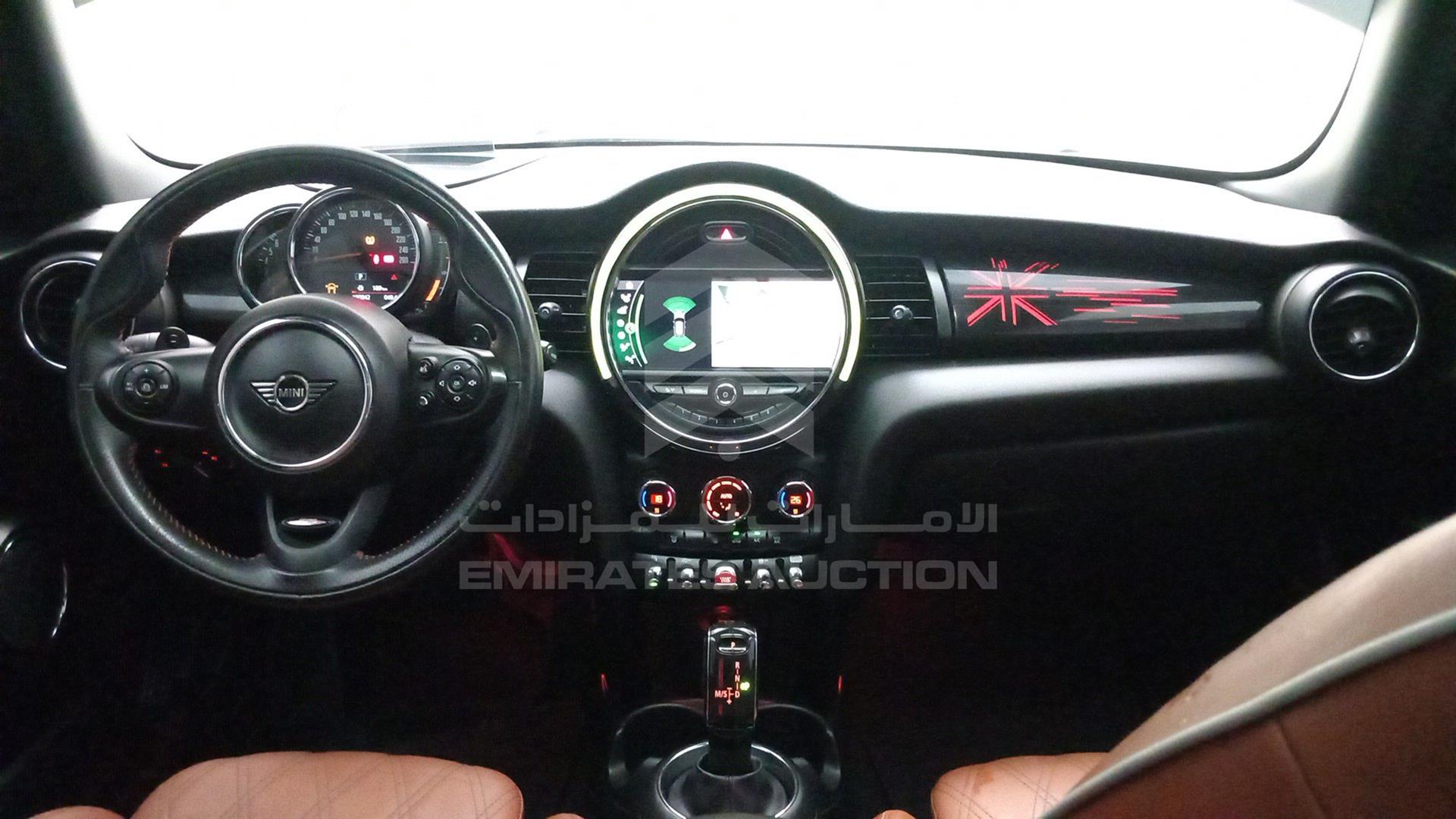 2020 MINI COOPER S VIN: WMWXR5A0XLTR82894