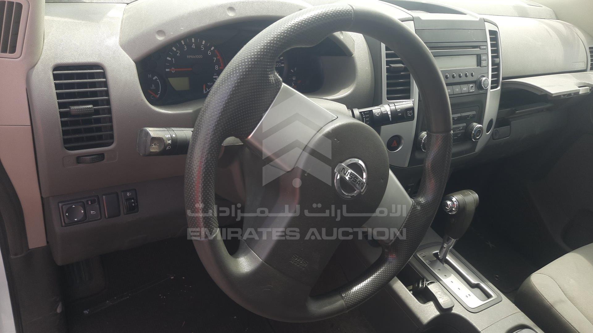 2014 NISSAN XTERRA VIN: 5N1AN0N69EN801017