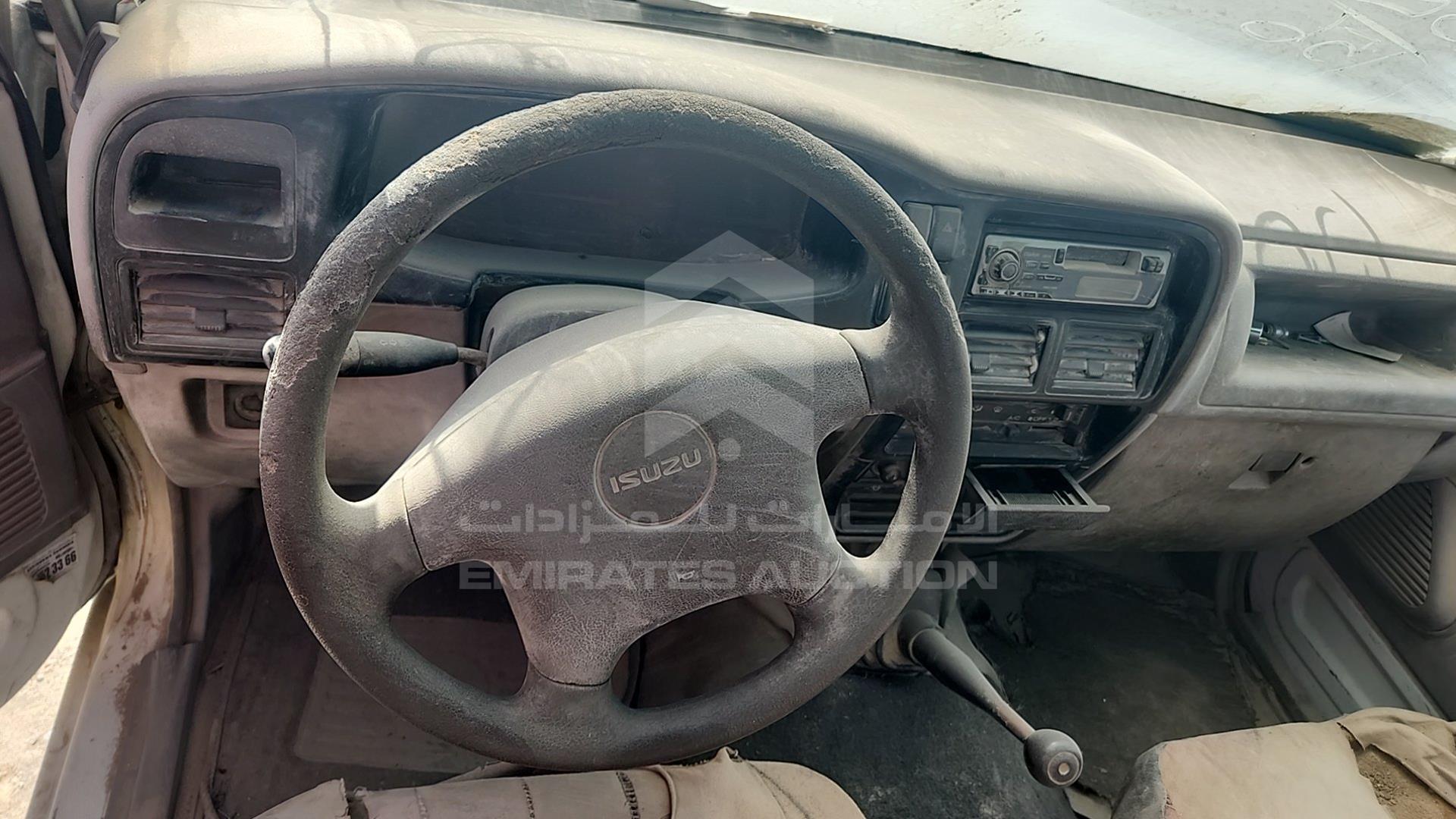 2003 ISUZU PICK UP VIN: JAADL39M237F02224