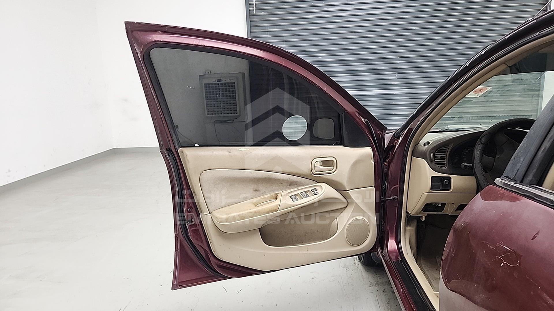 2002 NISSAN SUNNY VIN: JN1FN61C72W012401