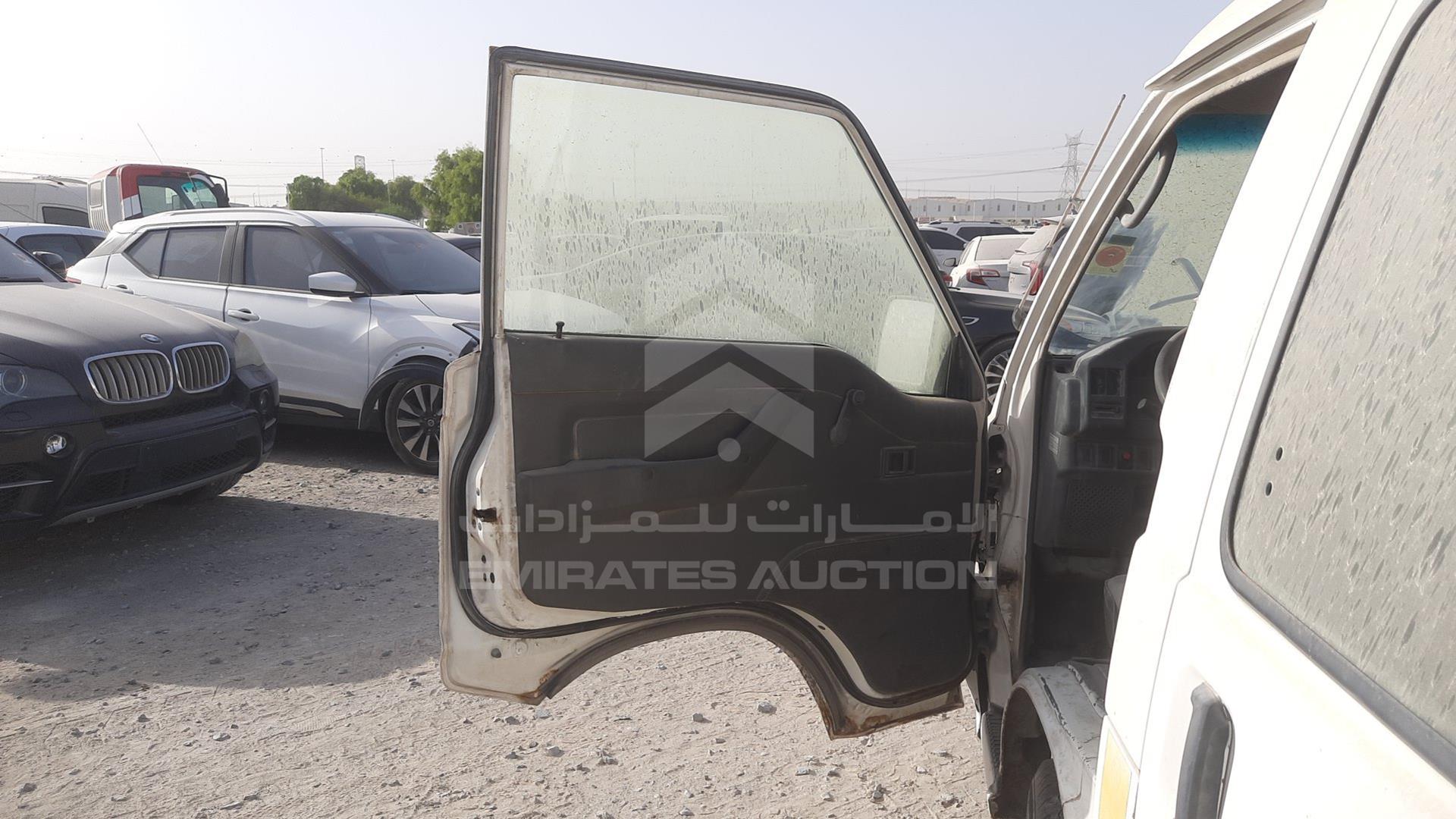 2013 MITSUBISHI L 300 VIN: JMYHNP13WDA701539