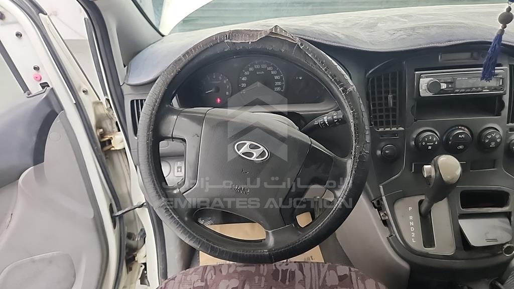 KMJWA37R1CU374704 - 2012 HYUNDAI H1 - #526410