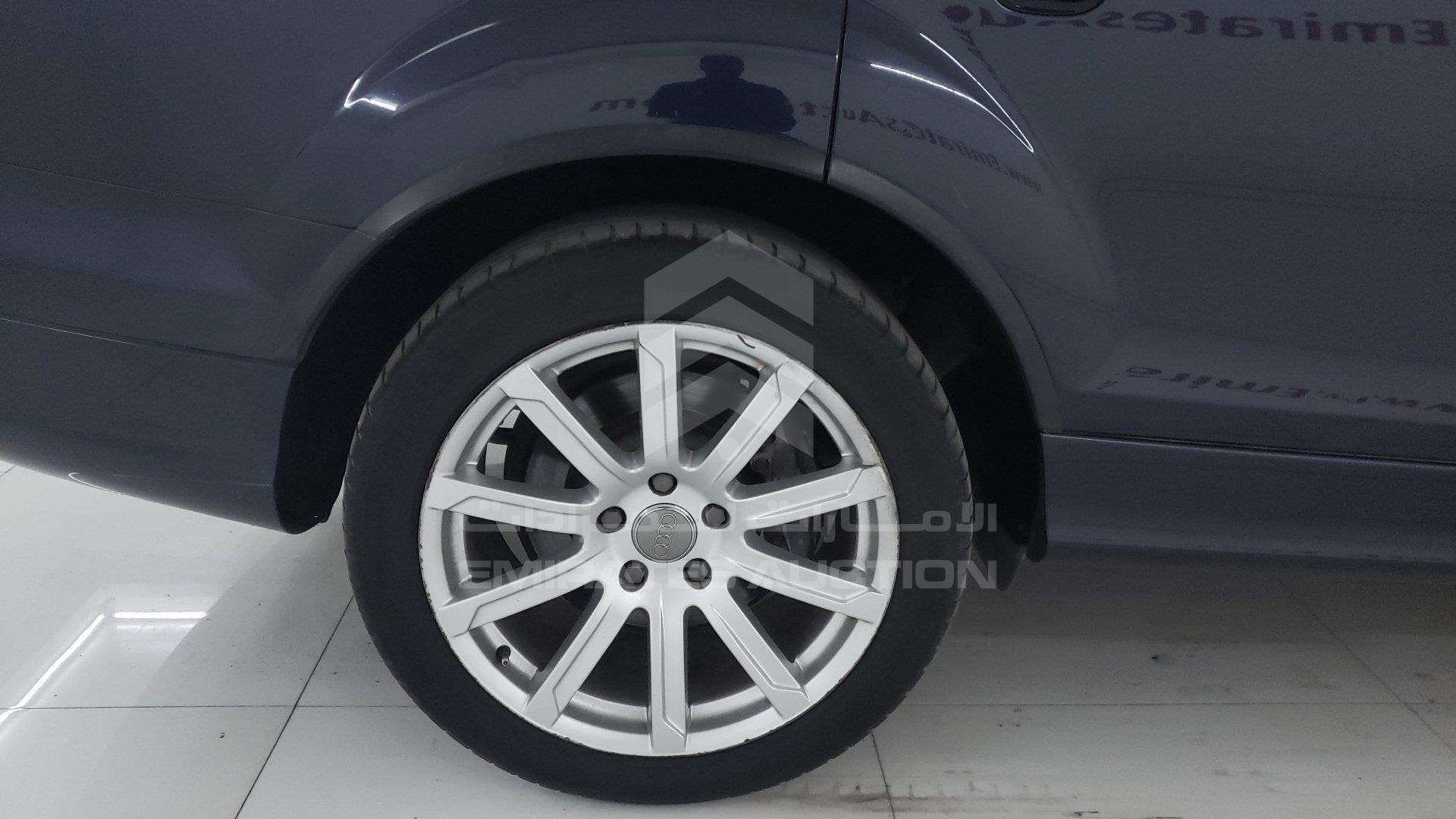 WA1AGDFE1FD002085 - 2015 Audi Q7 - #428486