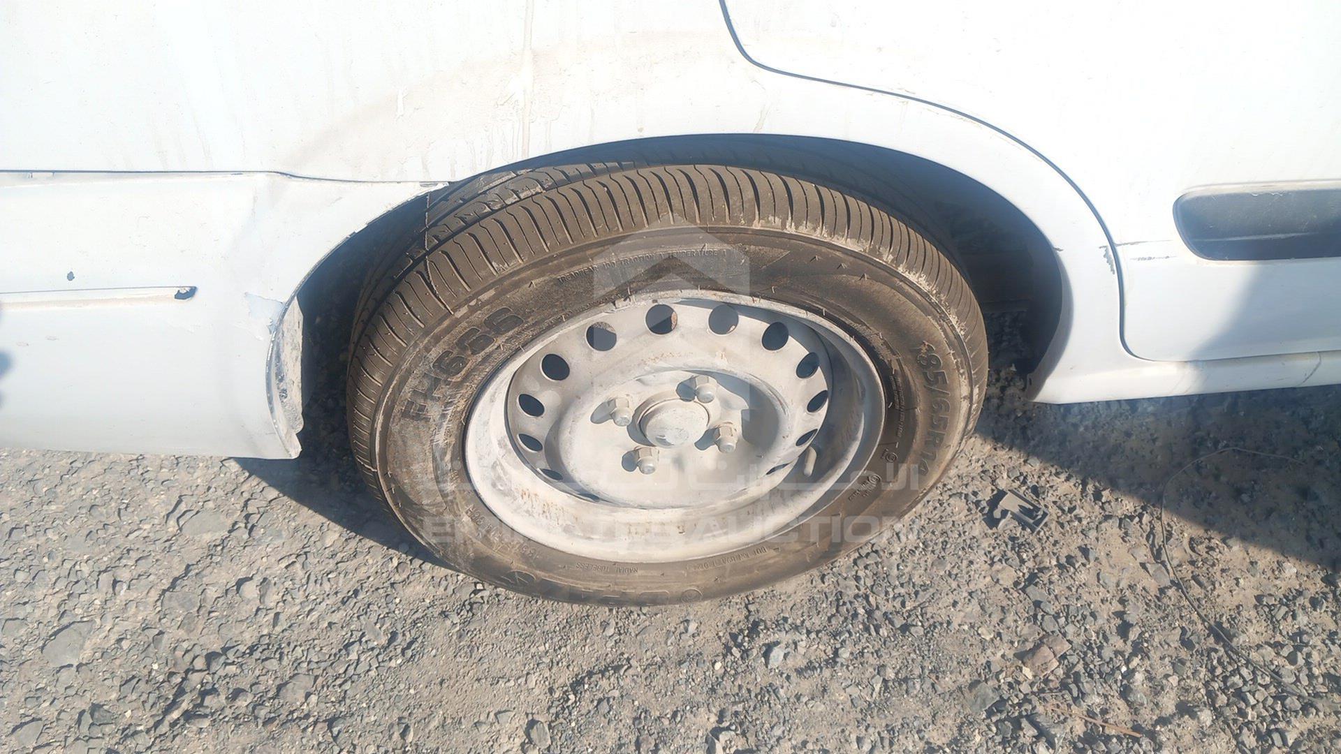 2005 NISSAN SUNNY VIN: JN1EN61C45W500205