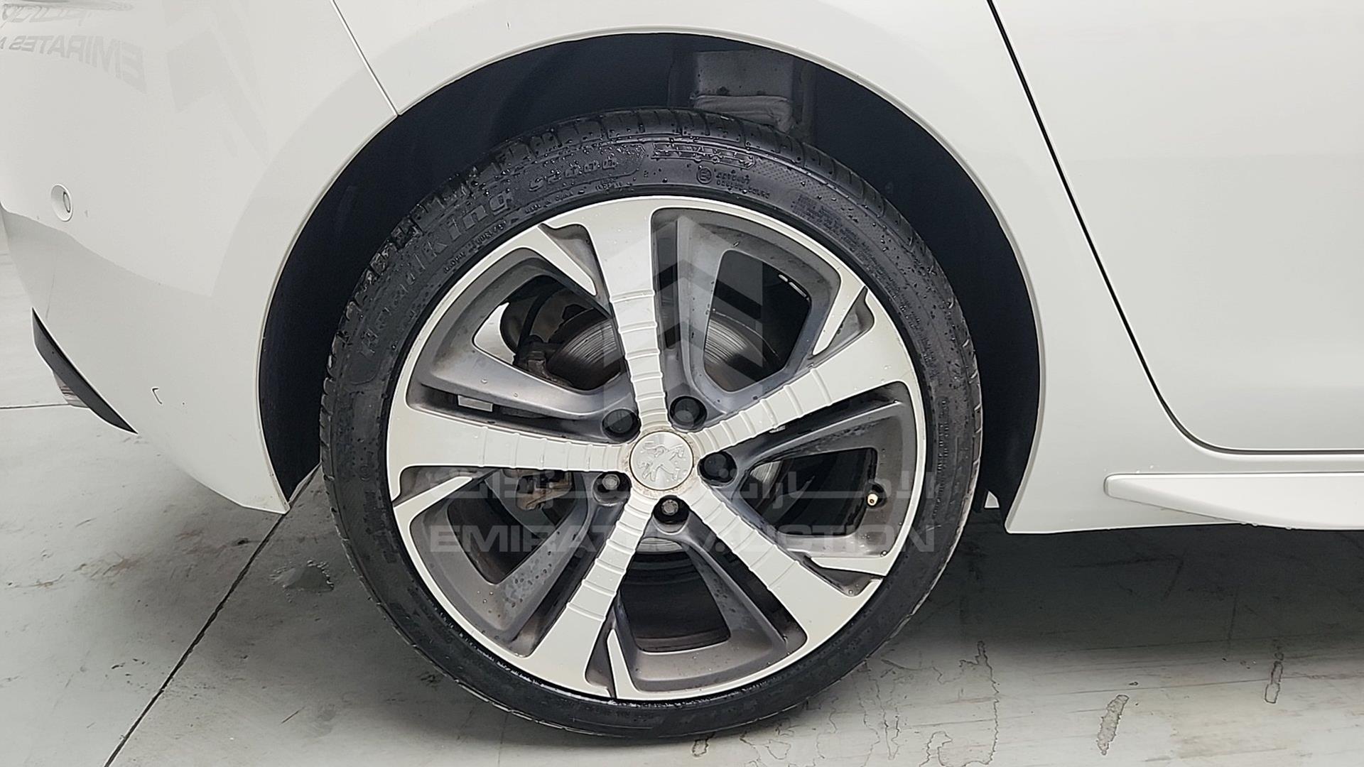 2016 PEUGEOT 308 VIN: VF3L35GY0GS001196