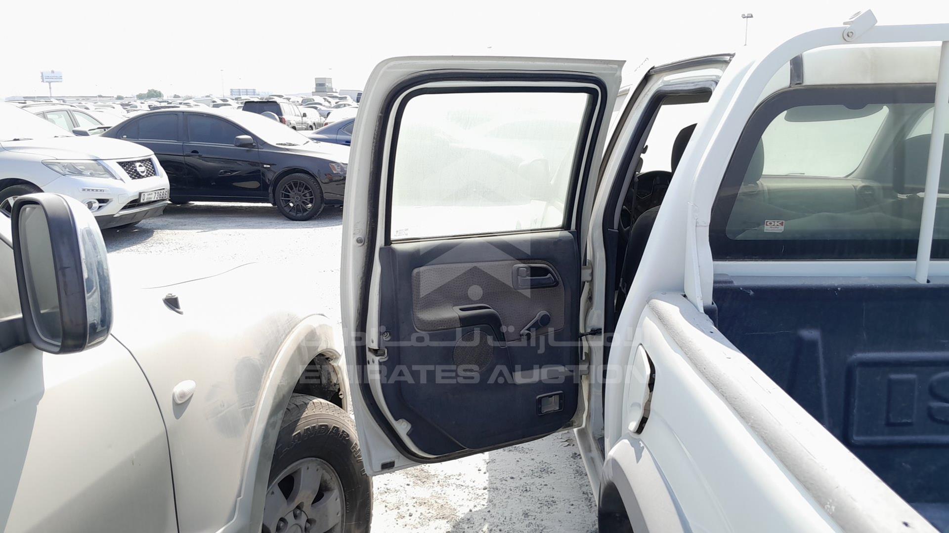 2008 ISUZU D-MAX VIN: MPAER33P88H568071