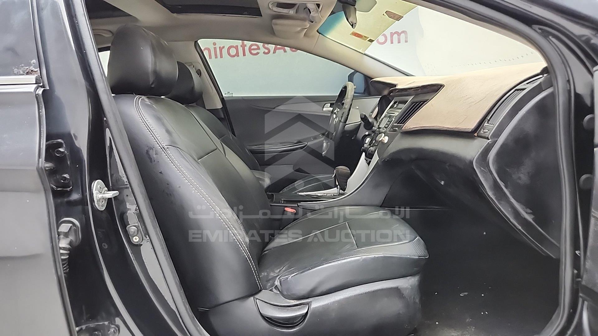 2012 HYUNDAI SONATA VIN: KMHEB41C0CA288080