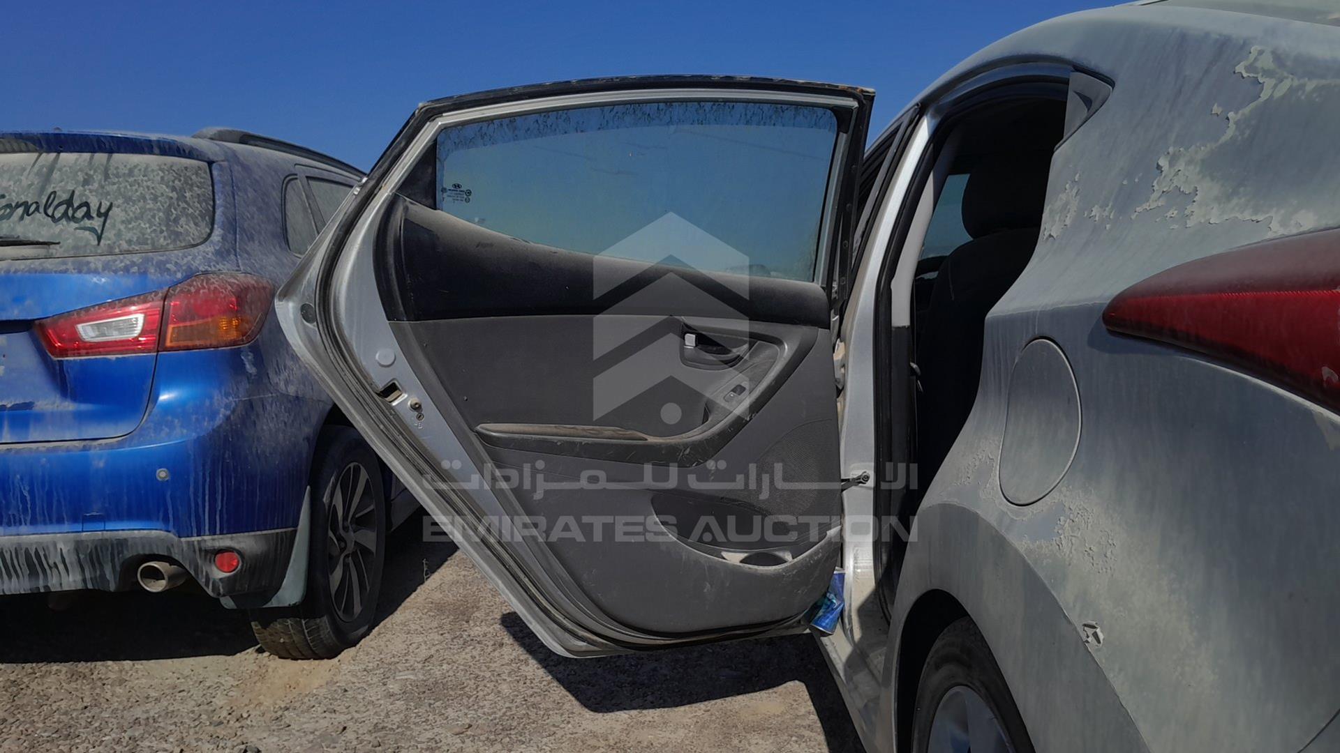 2012 HYUNDAI ELANTRA VIN: KMHDH41EXCU506925