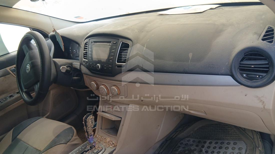 2013 MG 350 — Front Right Passenger Dashboard View — Photo 23