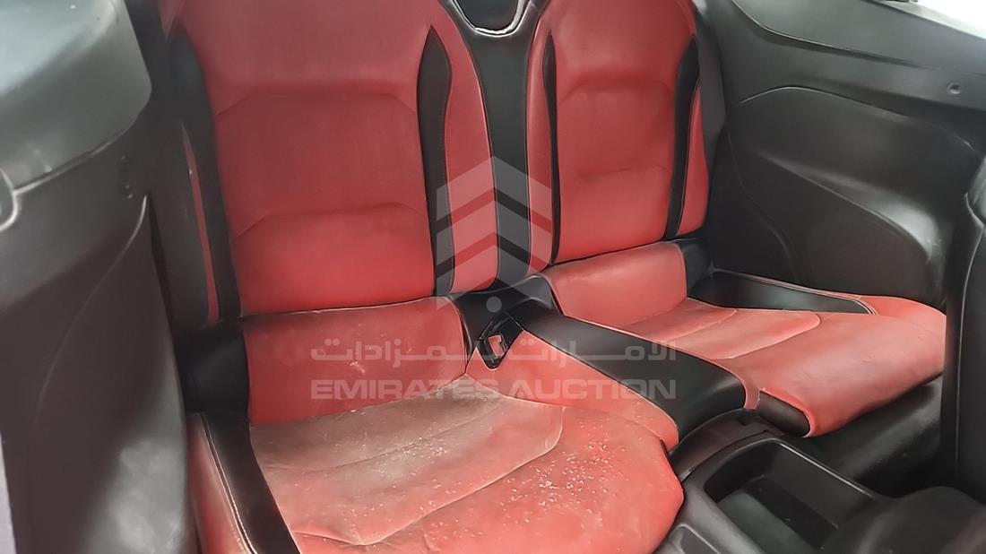 شيفروليه كامارو 2020 — زاوية الراكب الخلفي اليمنى — صورة 22