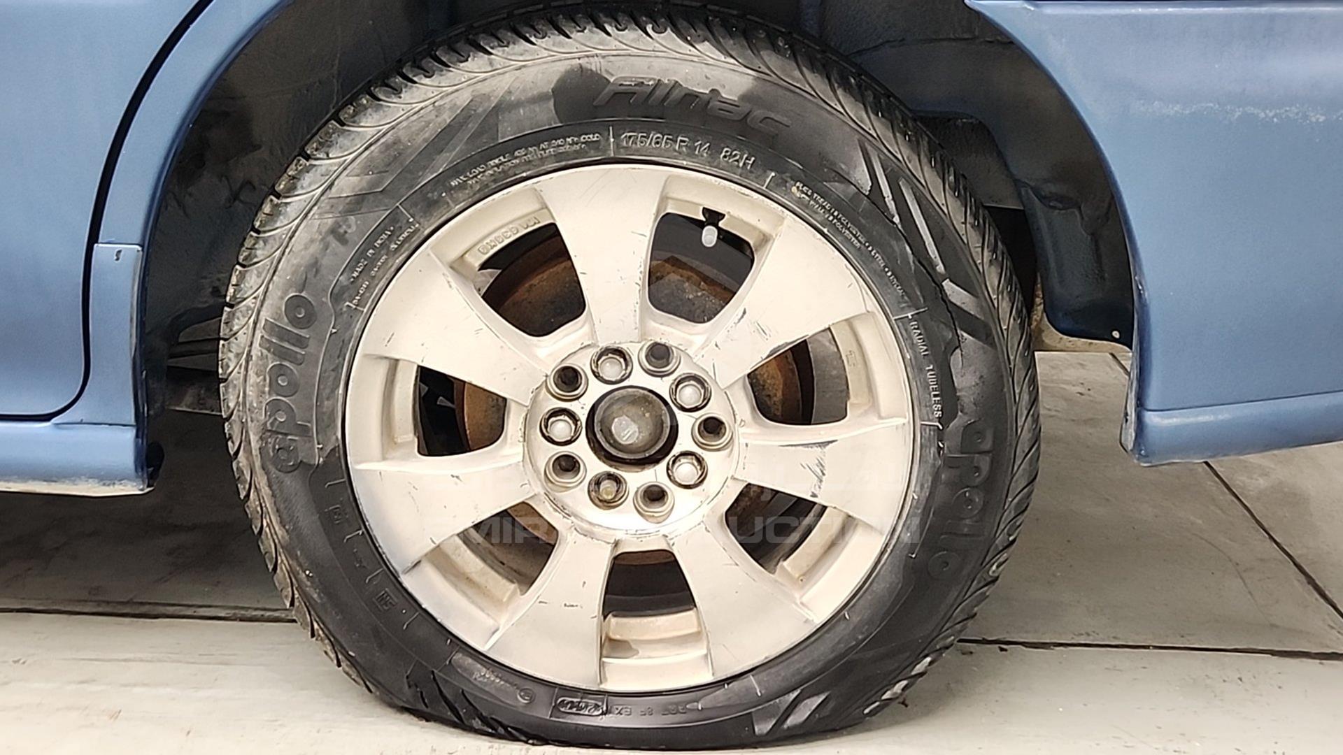 2000 SUBARU IMPREZA VIN: JF1GF35H2YK079030
