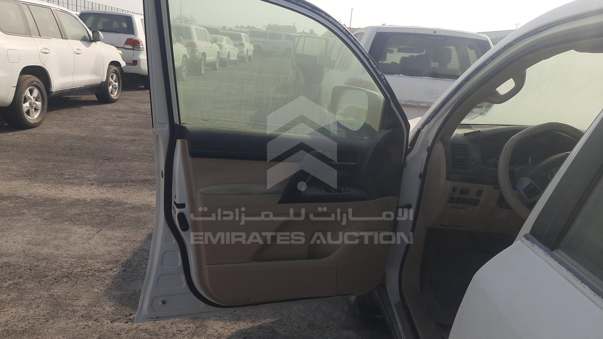 2013 TOYOTA LAND CRUISER VIN: JTMDU09JXD5065724
