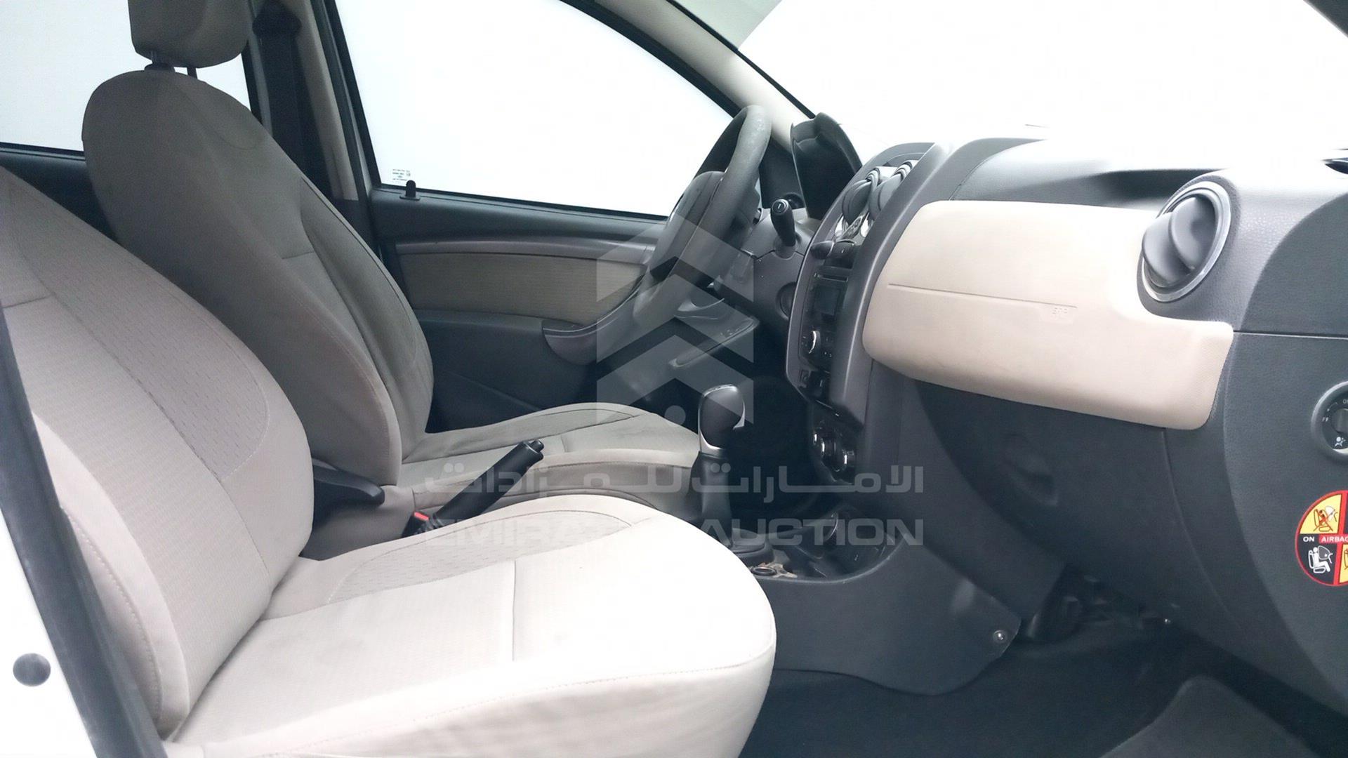 2018 RENAULT DUSTER VIN: VF1HSRGJ6JH560123