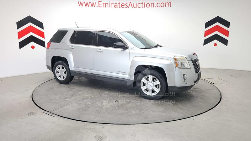 2GKAL8EKXF6303229 Auction: EmiratesAuction Lot: 412016 2GKAL8EKXF6303229 GMC Terrain 2015 SILVER Photo 49