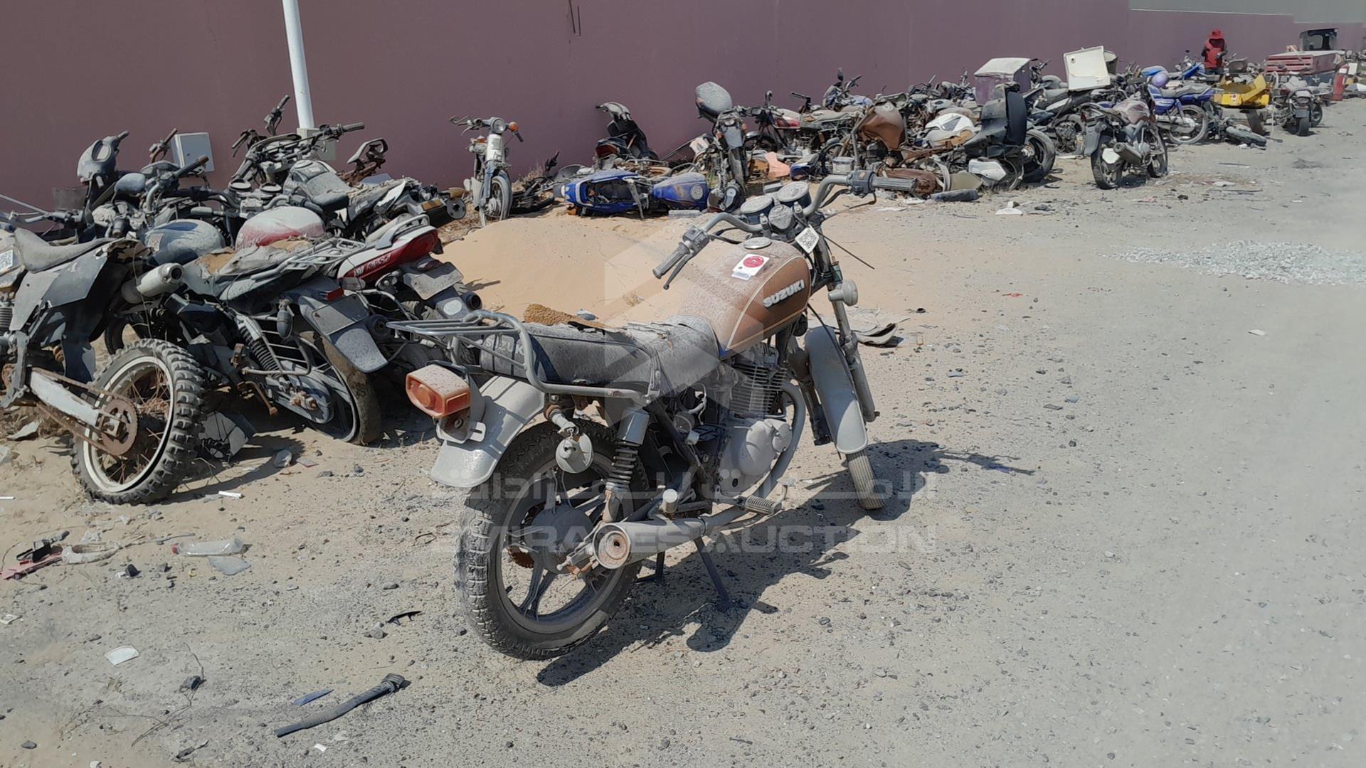 0 SUZUKI MOTORBIKE VIN: LC6PCJG9450803669