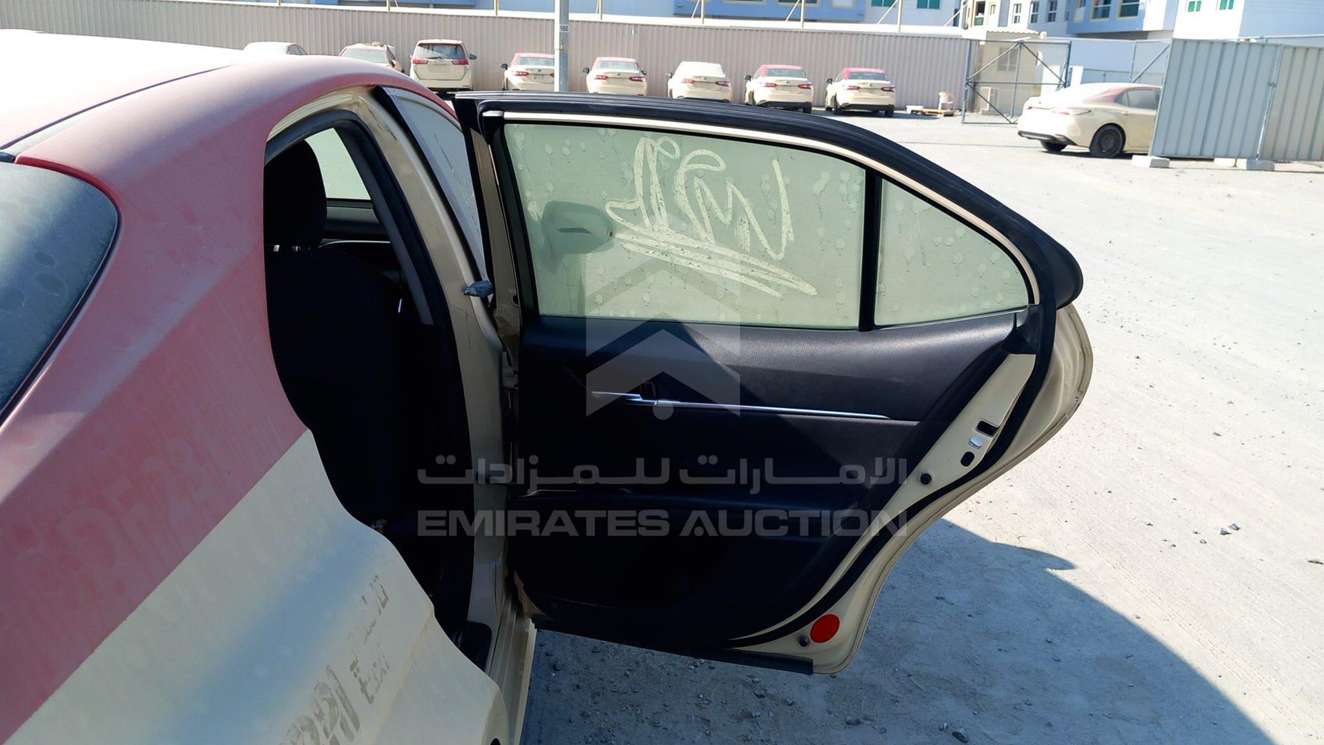 2018 TOYOTA CAMRY VIN: JTNB29HK2J3011400