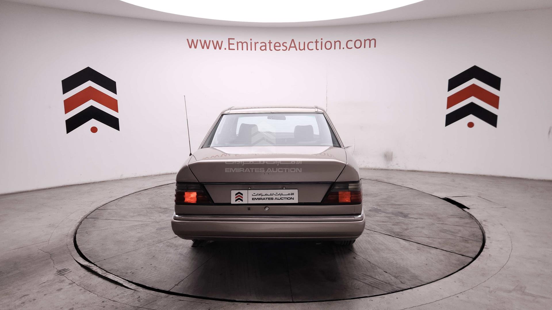 1993 MERCEDES E320 VIN: WDB1240321B880273