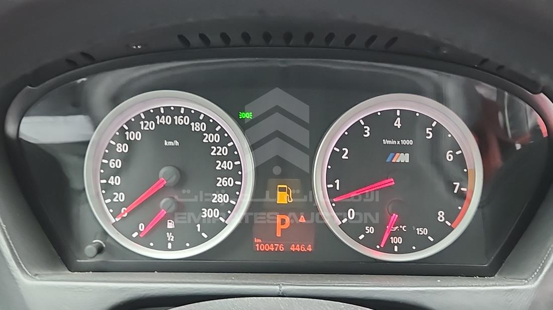 2010 BMW X6 — Speedometer & RPM Gauges — Photo 13