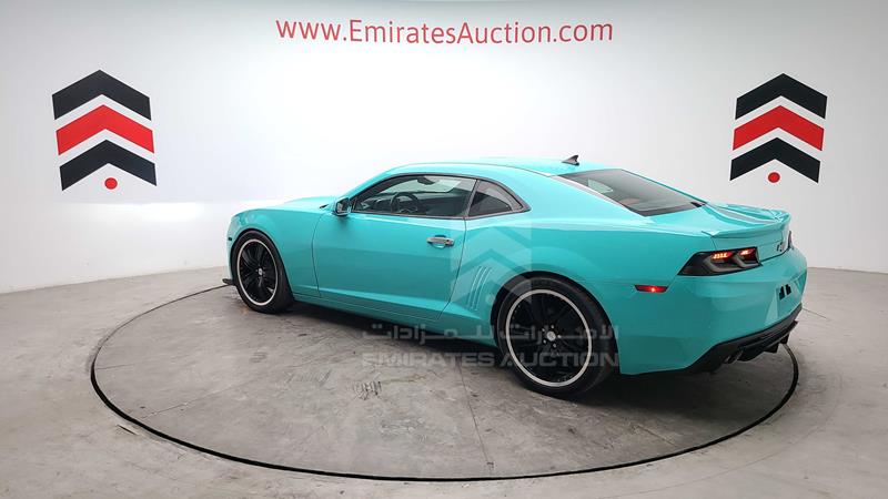 2G1FB1EV4A9210812 Auction: EmiratesAuction Lot: 405395 2G1FB1EV4A9210812 Chevrolet Camaro 2010 BLUE Photo 8